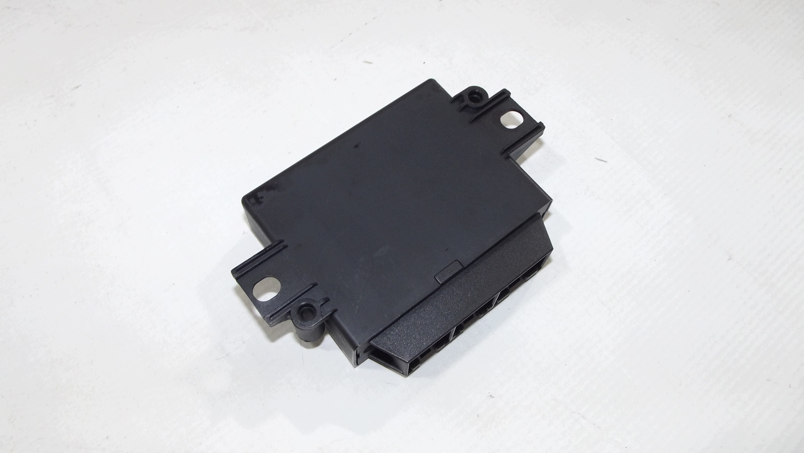 Audi A4 B8 A5 8T module control unit czujnikow PDC 8K0919475Q