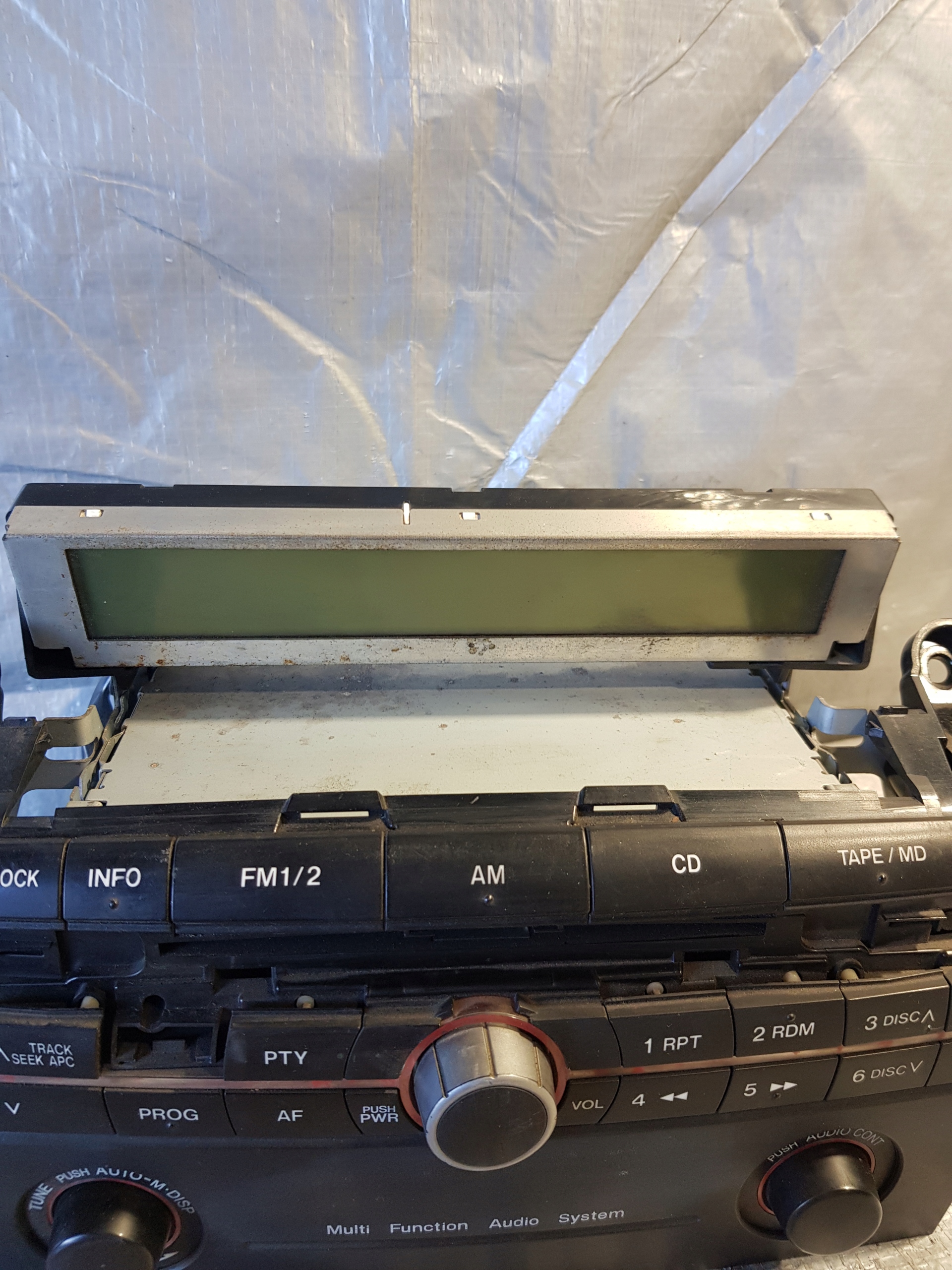 MAZDA 3 RADIO Fabrique CD 14789900