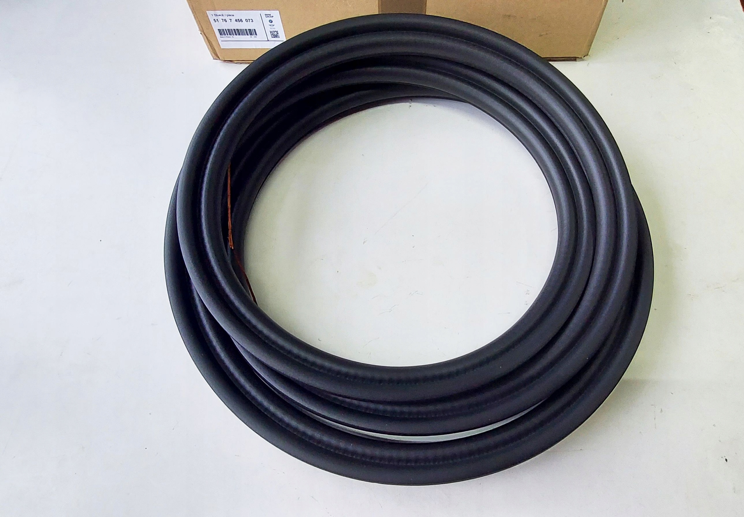 51767456073 - OE прокладка задняя крышка багажника BMW F40