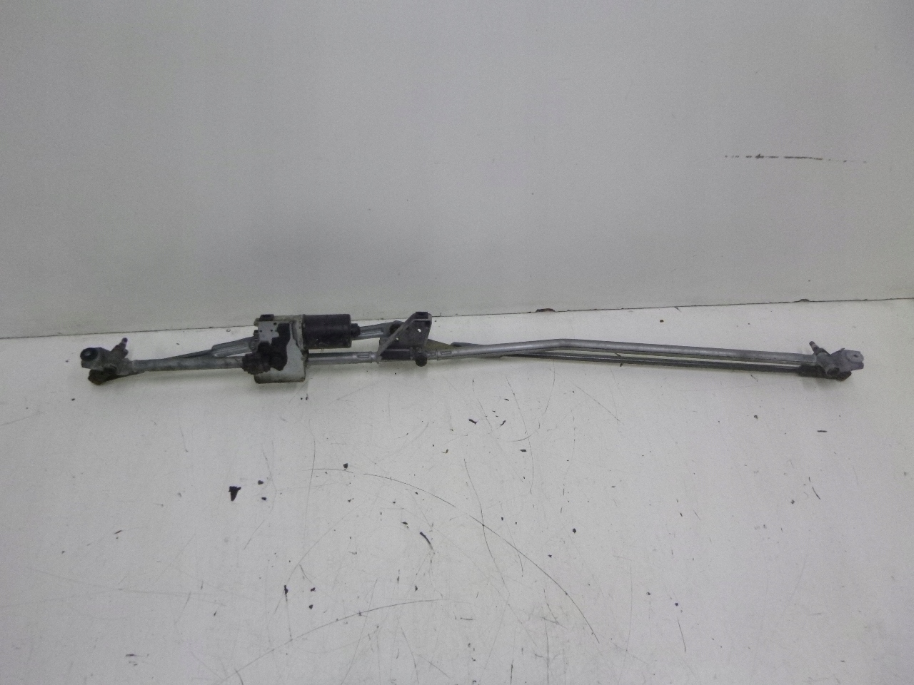 wiper mechanism front Peugeot 307 03r.