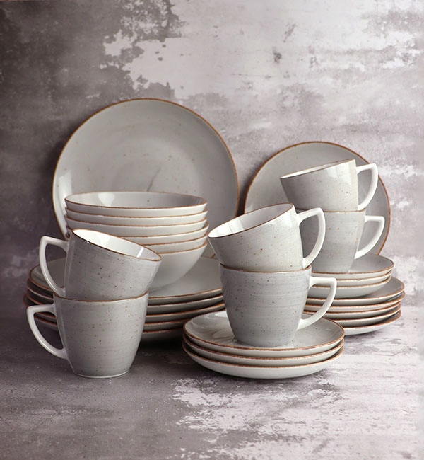 

Lubiana Boss 6630Z Serwis Obiad Kawa 30 el/ 6 Siwy