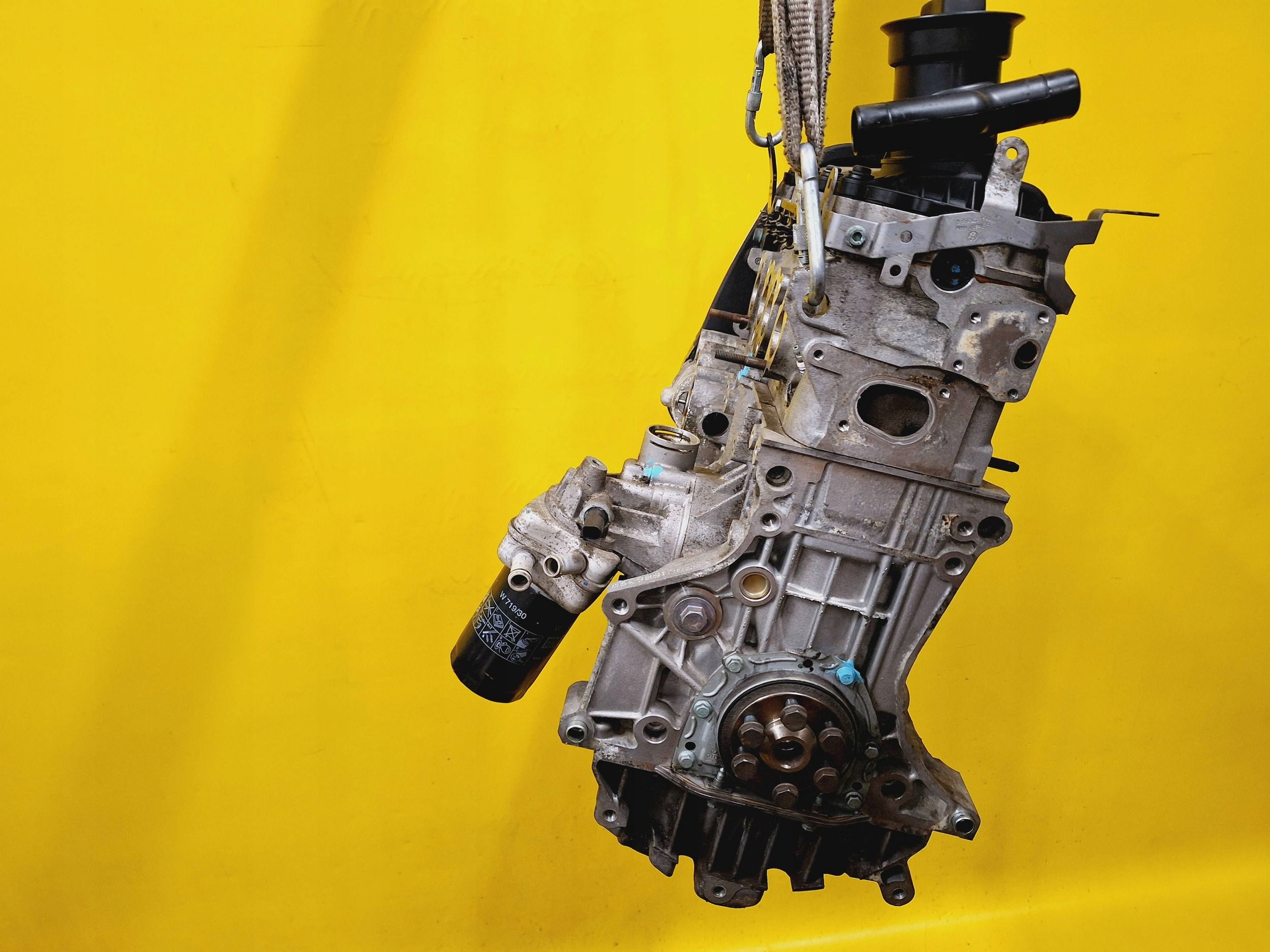 Двигатель vw Touran I 1.6 Бензин Буквы мотора: NR74