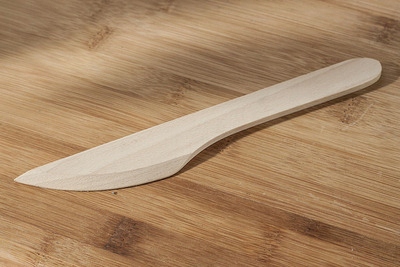 

Nożyk do masła drewniany średni 19 cm