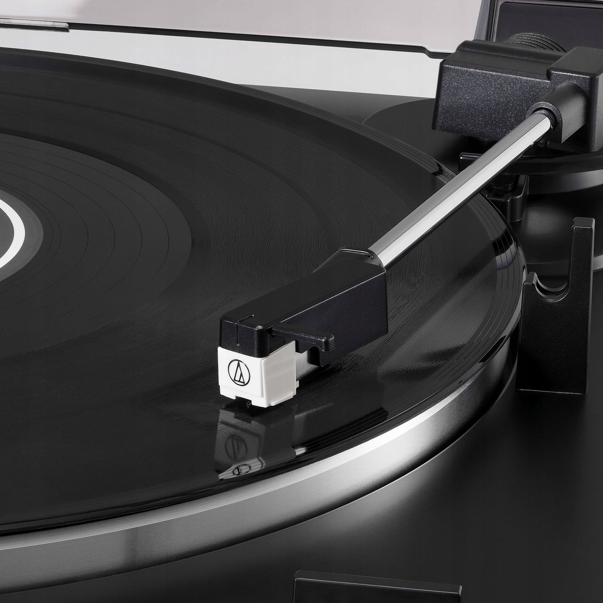 Gramofon AUDIO-TECHNICA AT-LP60X Czarny Napęd paskowy