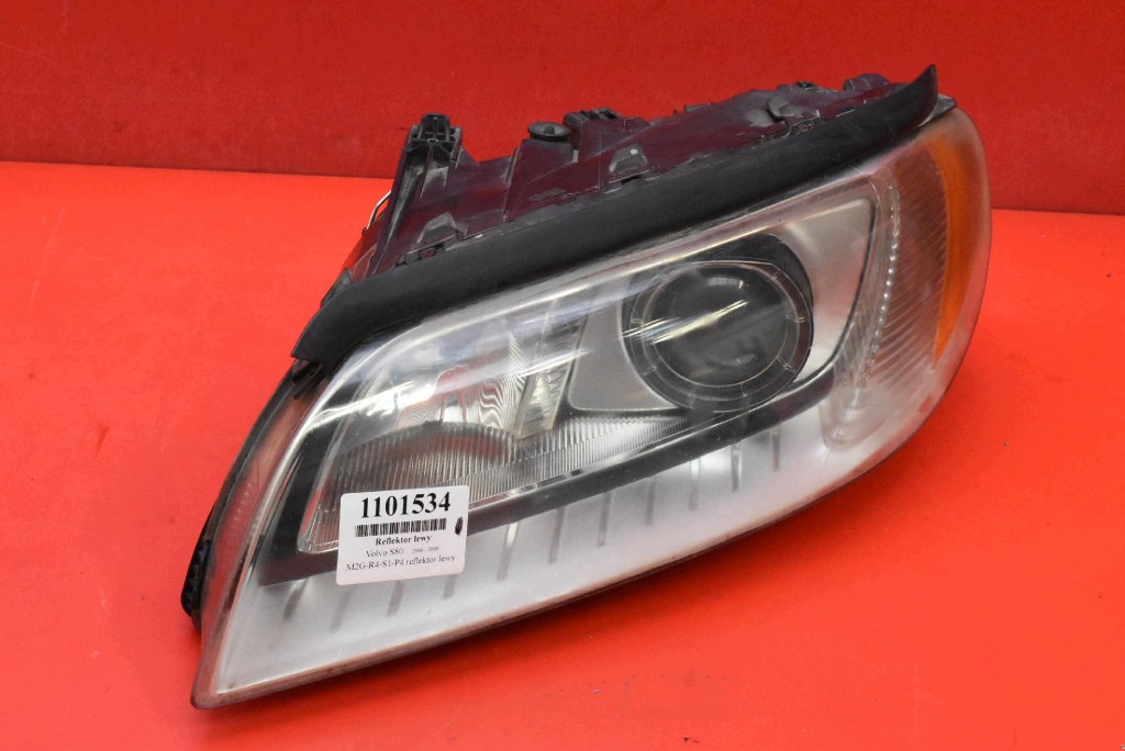REFLEKTOR left light front lens EU 30796133 VOLVO S80 II V70 III 06-09