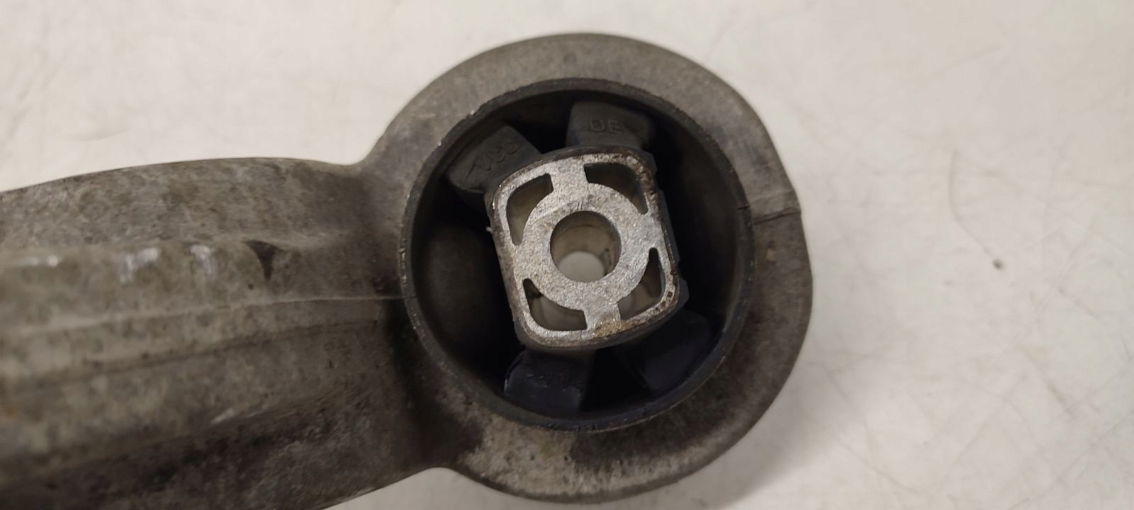 Querlenker vorne vorne links Audi A4 B8