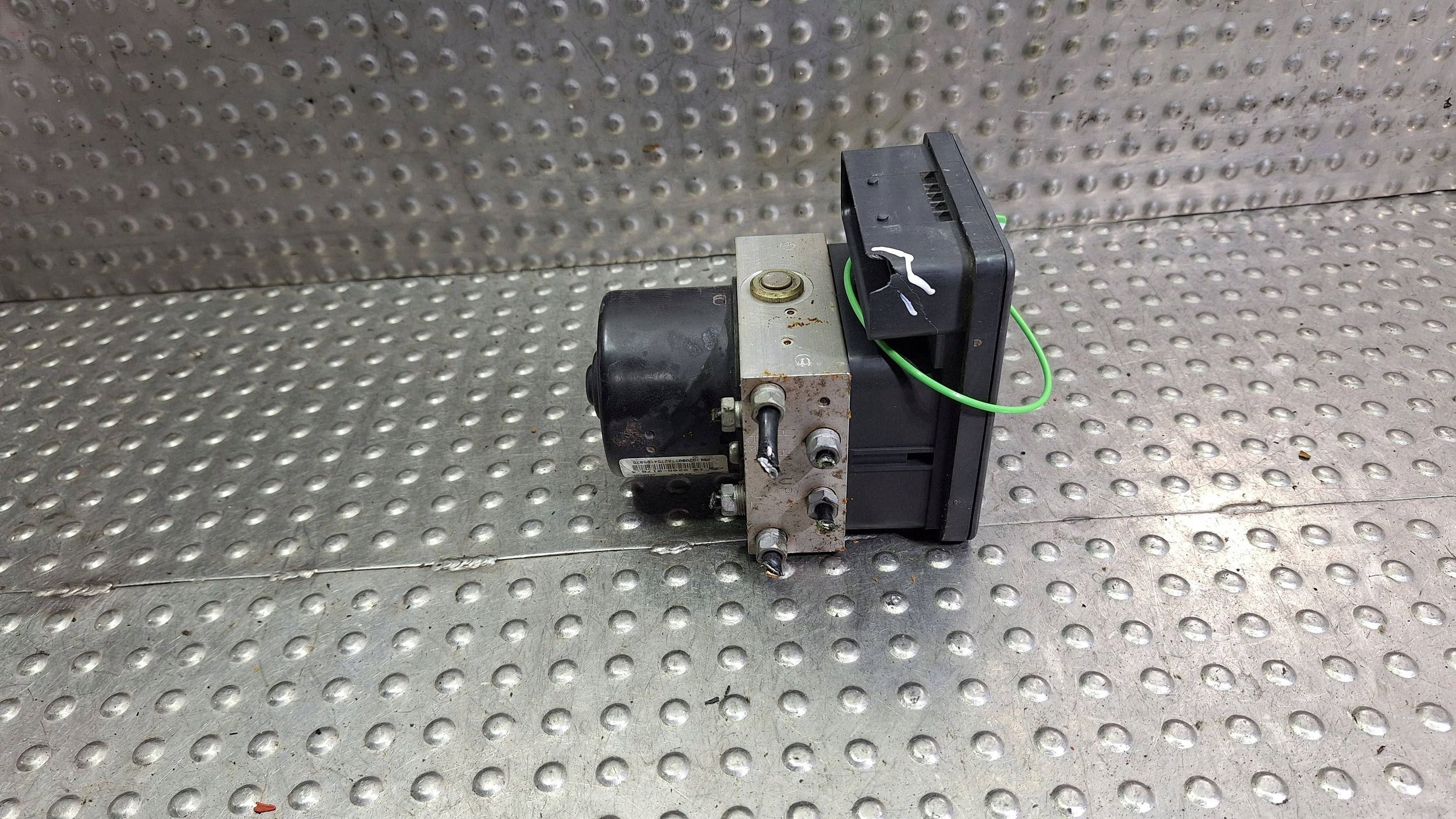 pump control unit ABS 6769845 6769844 BMW E90 E91 E92 E93 E87 E83