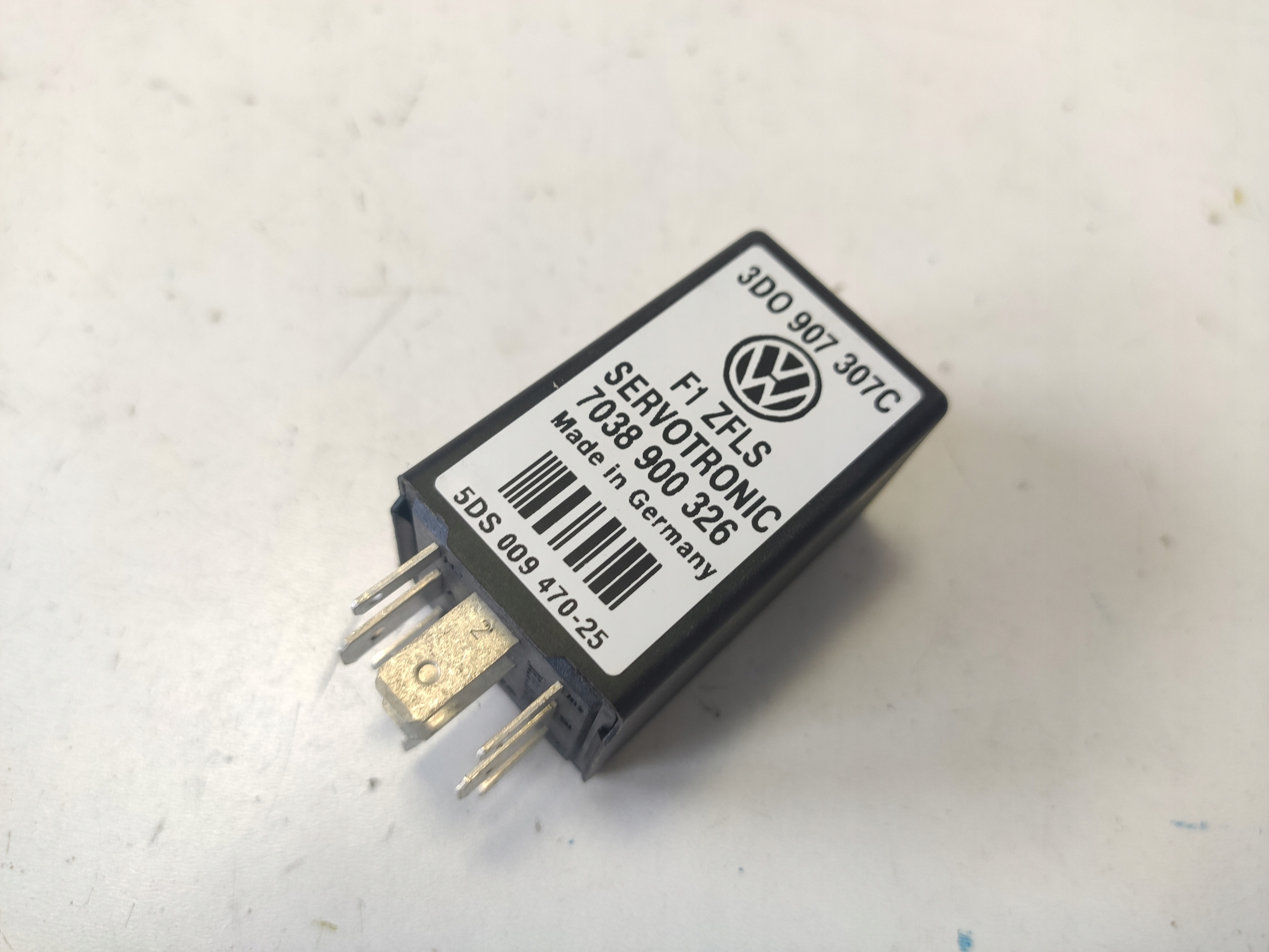 Vw Audi реле servotronic 3d0907307c