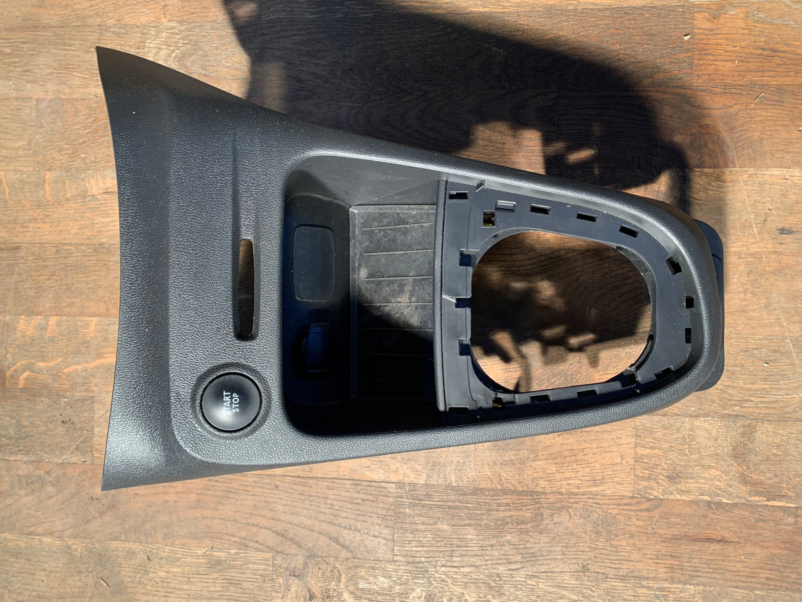 969128552R - RENAULT CAPTUR LIFT ТУНЕЛЬ СЕРЕДНІЙ СТАРТ 2