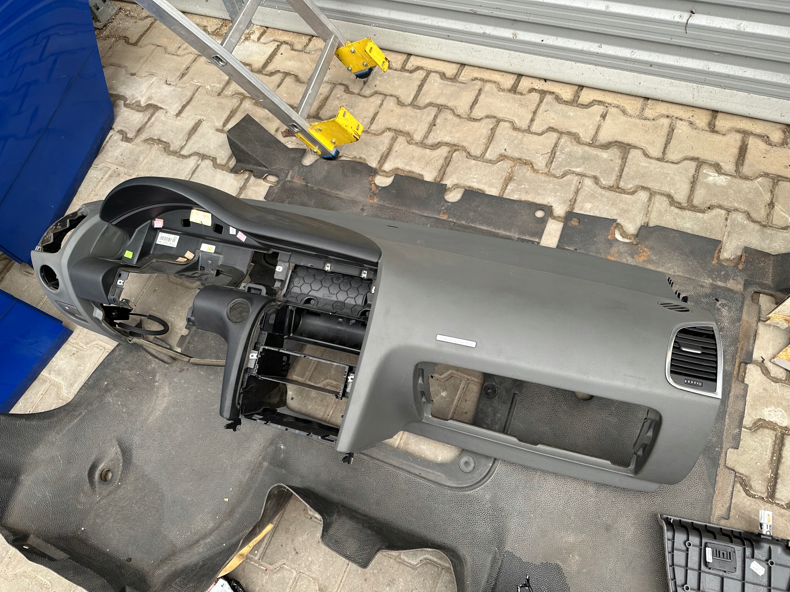AUDI Q7 4L0 05-09 dashboard console airbag passenger airbag