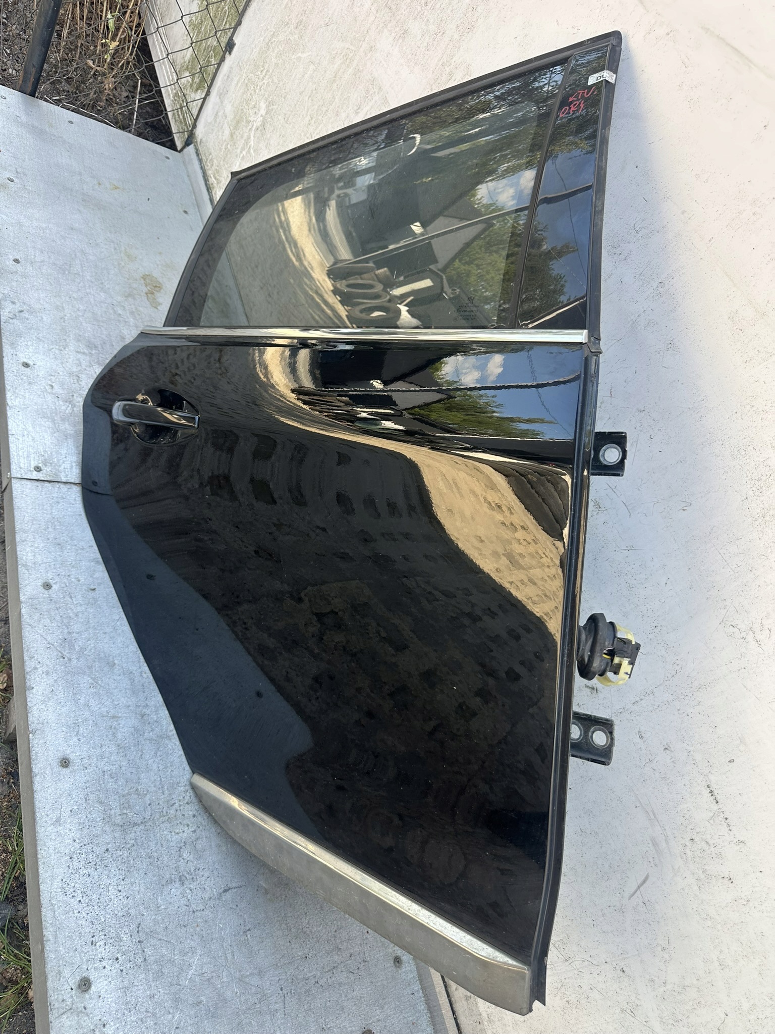 PEUGEOT 2008 door right right rear part KTV nice