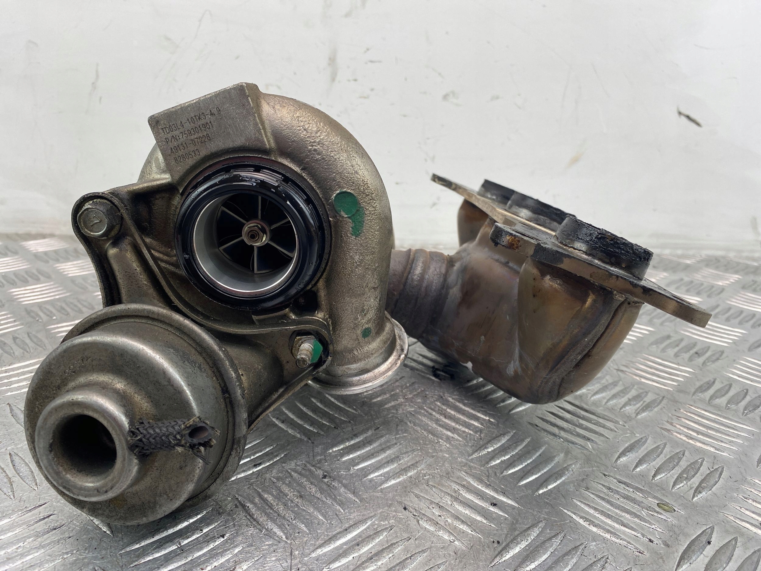 BMW 530i E60 E61 3.0 turbo 759301901 N54B30A