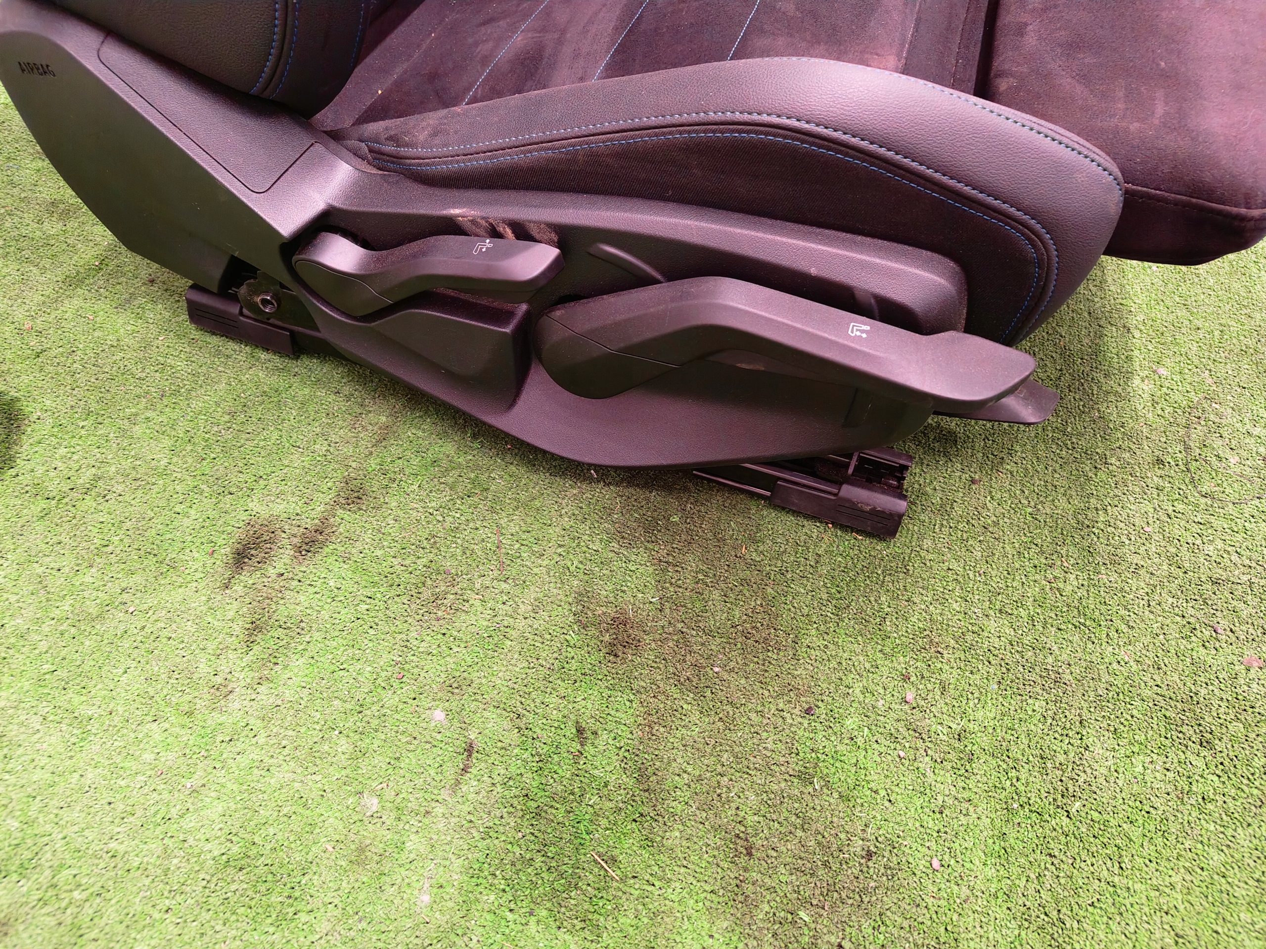 BMW 2 U06 the centre seats TUNEL side upholstery m-packet