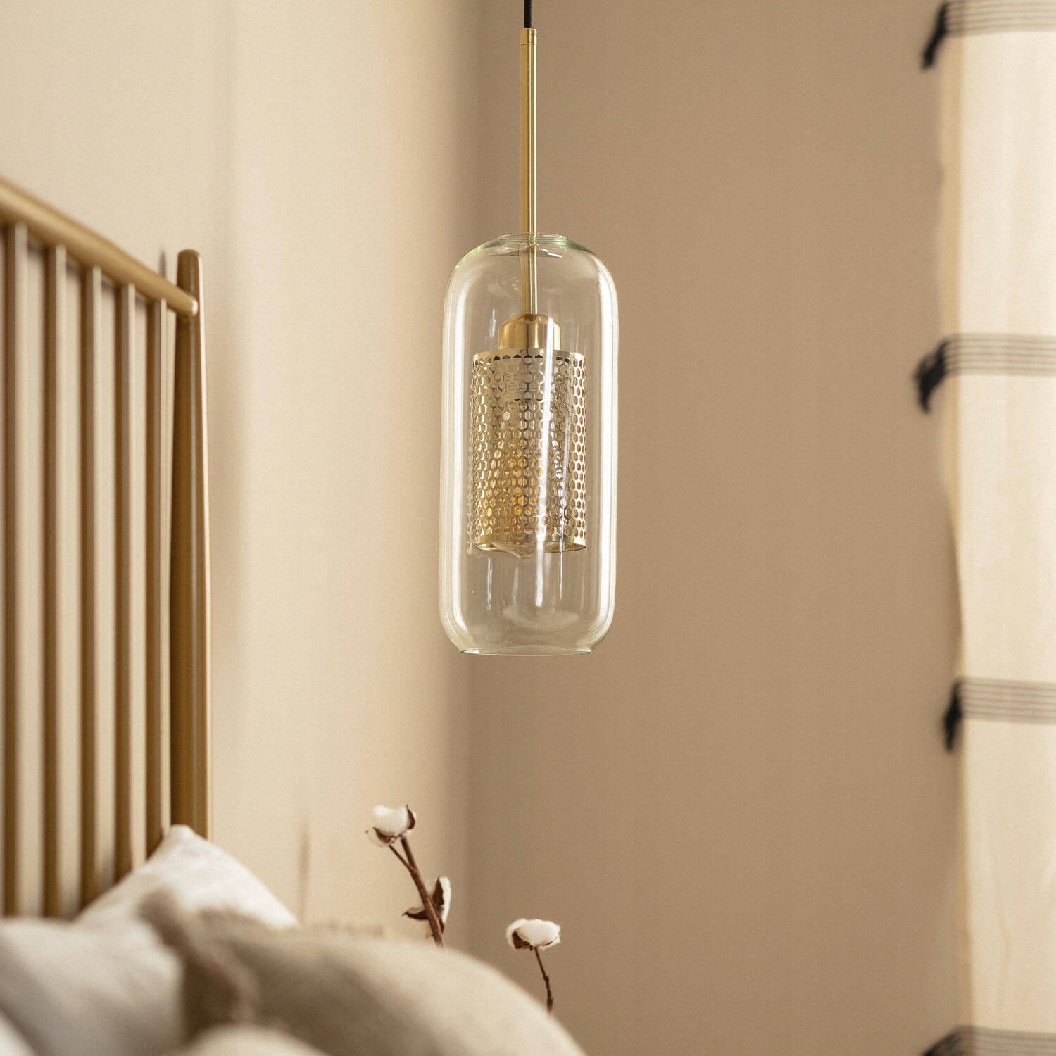 Závěsná lampa z kovu a skla Julieta Lungo