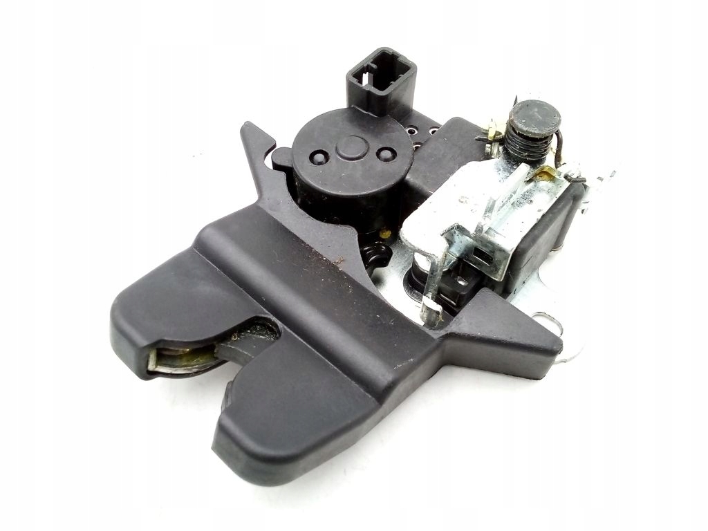 Kia Optima III 3 sedan lock bonnet rear part