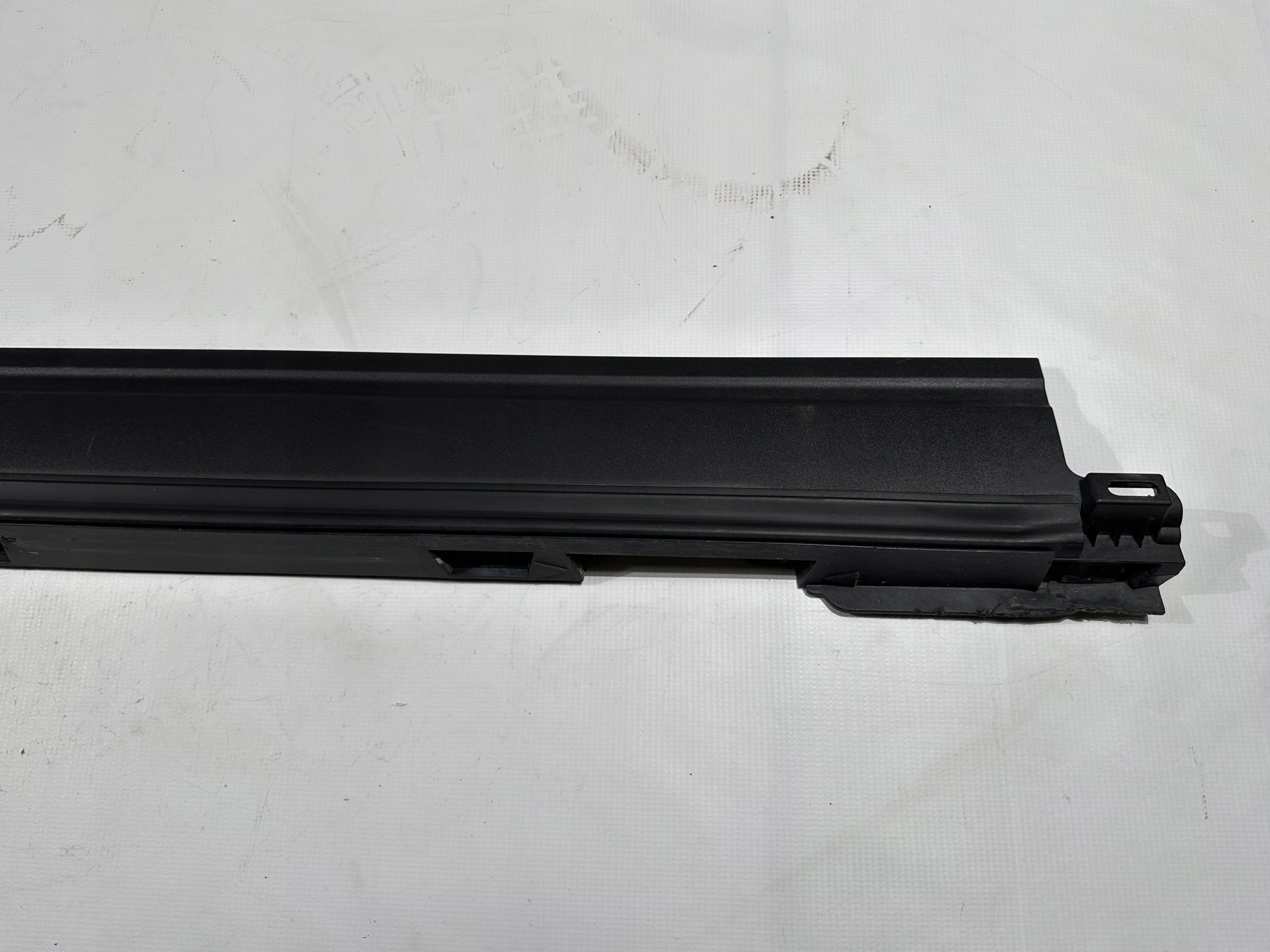 moulding threshold right right side threshold Boczny side Ford Explorer 2020+