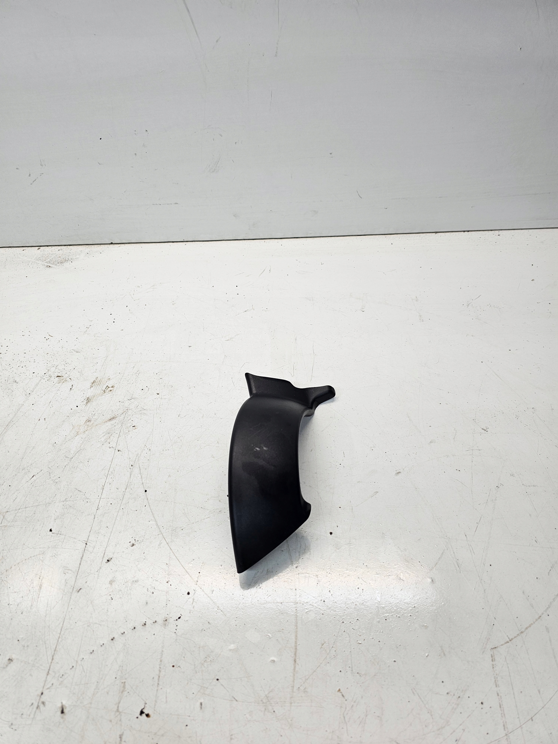 BLENDE ABDECKUNG SCHARNIER LINKS AUDI A4 B8 AVANT 8K9827279A