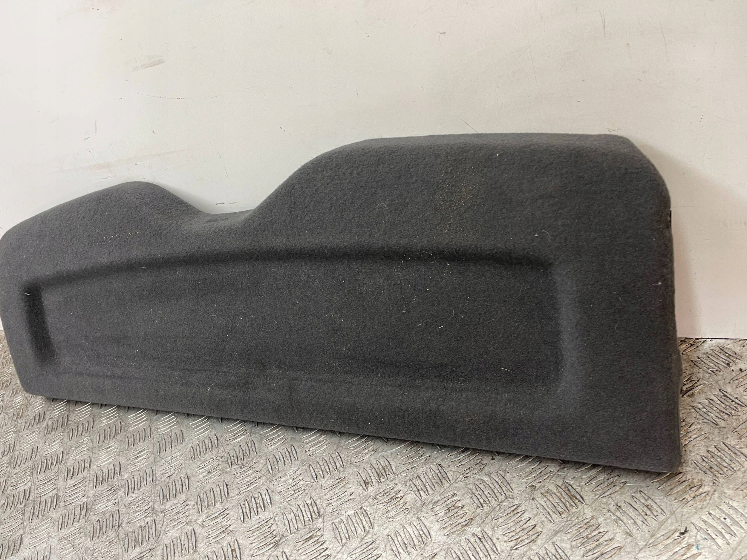 plato boot rear part rear VW UP CITIGO MII 1S0867769