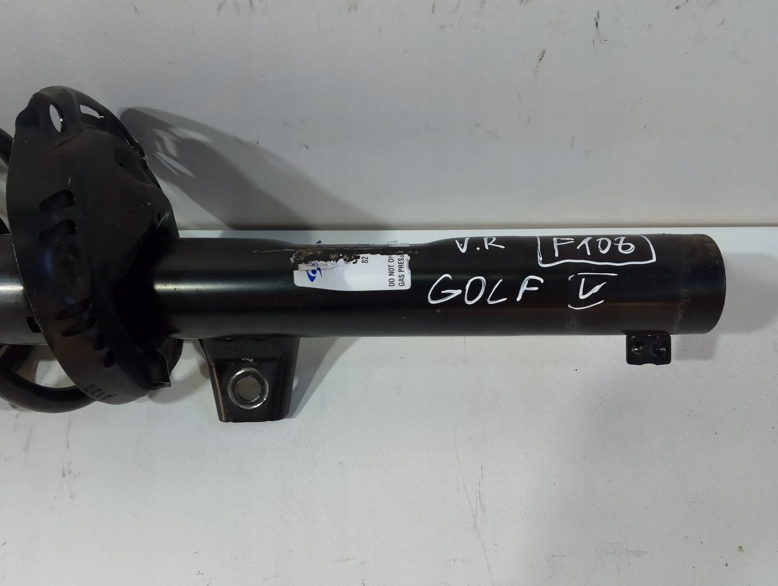 VW GOLF VII shock absorber front right (F108)