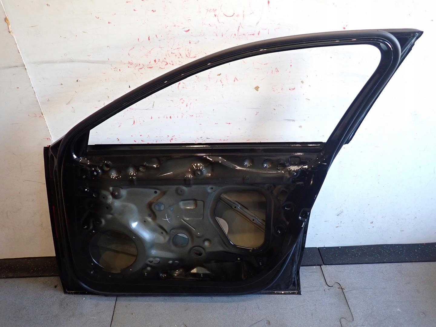 door front front right AUDI A5 B10 III 2024