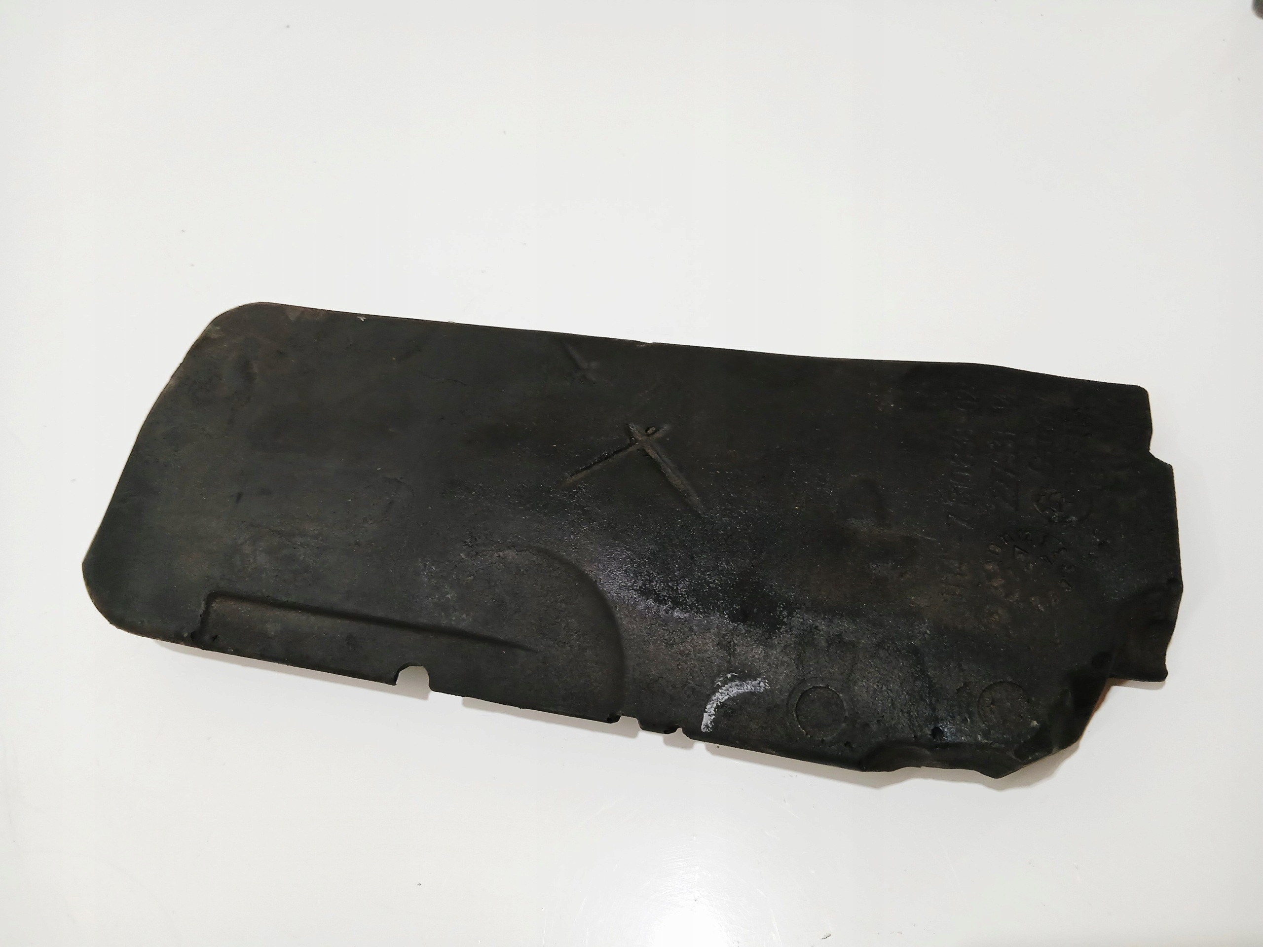 fedél hangszigetelő a motrot BMW E90 E91 E84 N47D20C OE 7810838 (24235121)