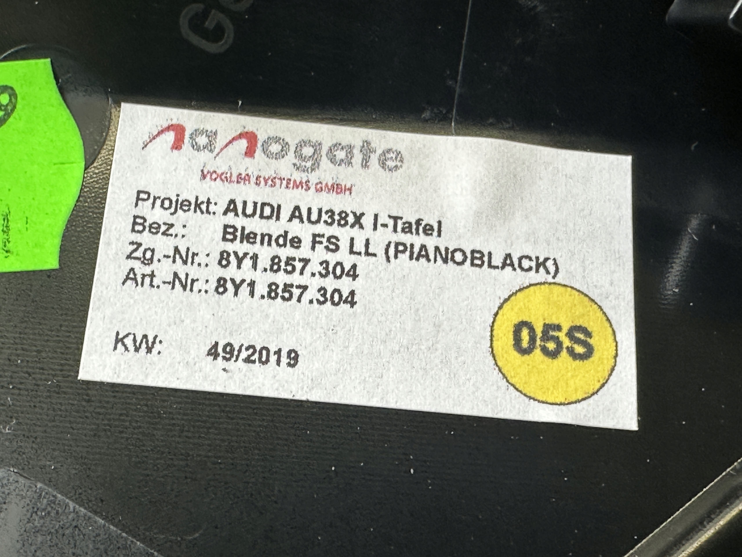 AUDI A3 8Y DESKOR du tableau de bord 8Y1857304