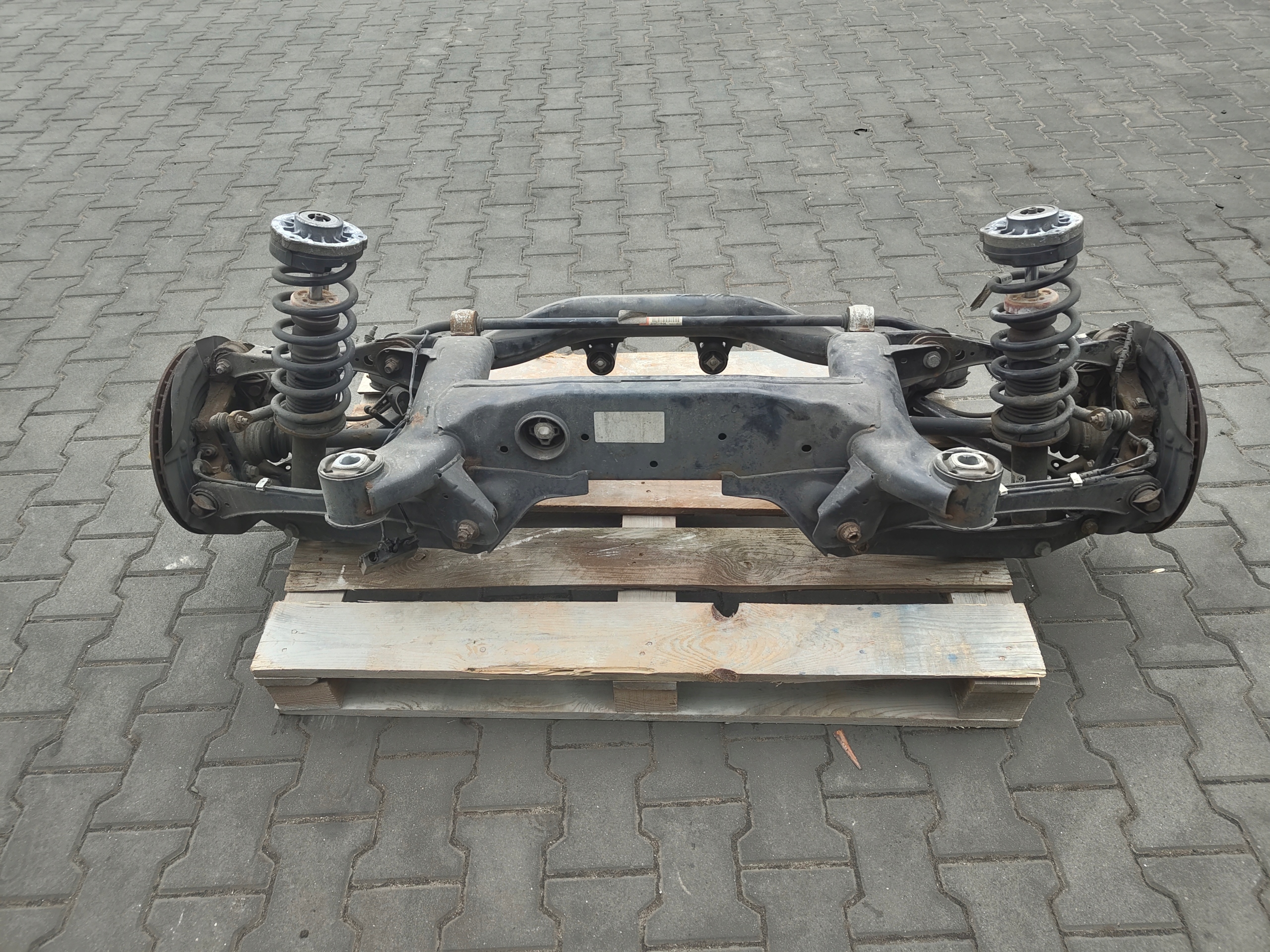 BMW X3 F25 Achsträger heck 2.0D N47