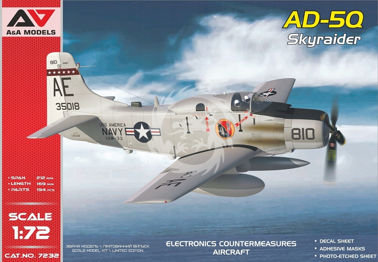 AD-5Q "SkyRaider" (verze Ecm) A&a 7232 měřítko 1/72