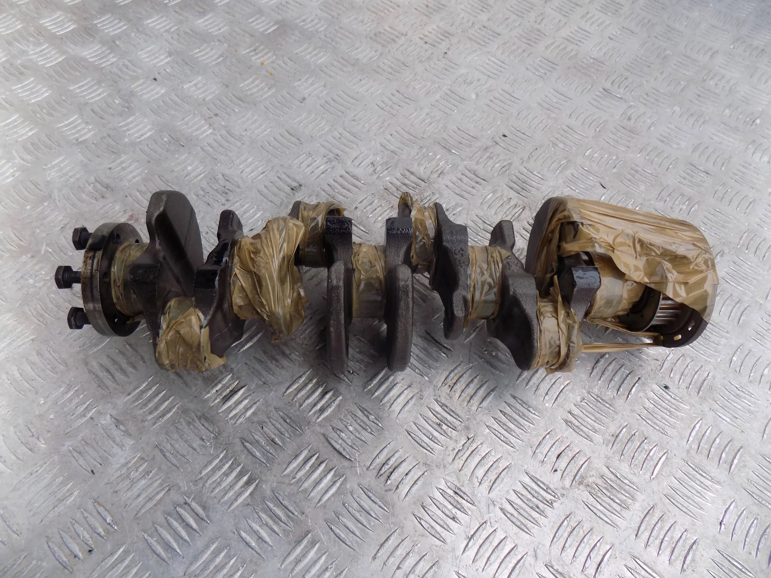 Citroen C5 Aircross 2017 Wał korbowy