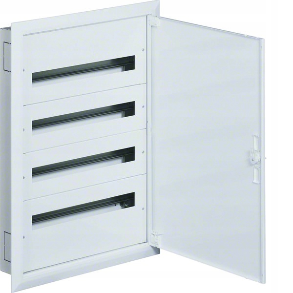 Podomítkový rozvaděč s Pe/n svorkami 4R/96M (4x24) a krytím IP30