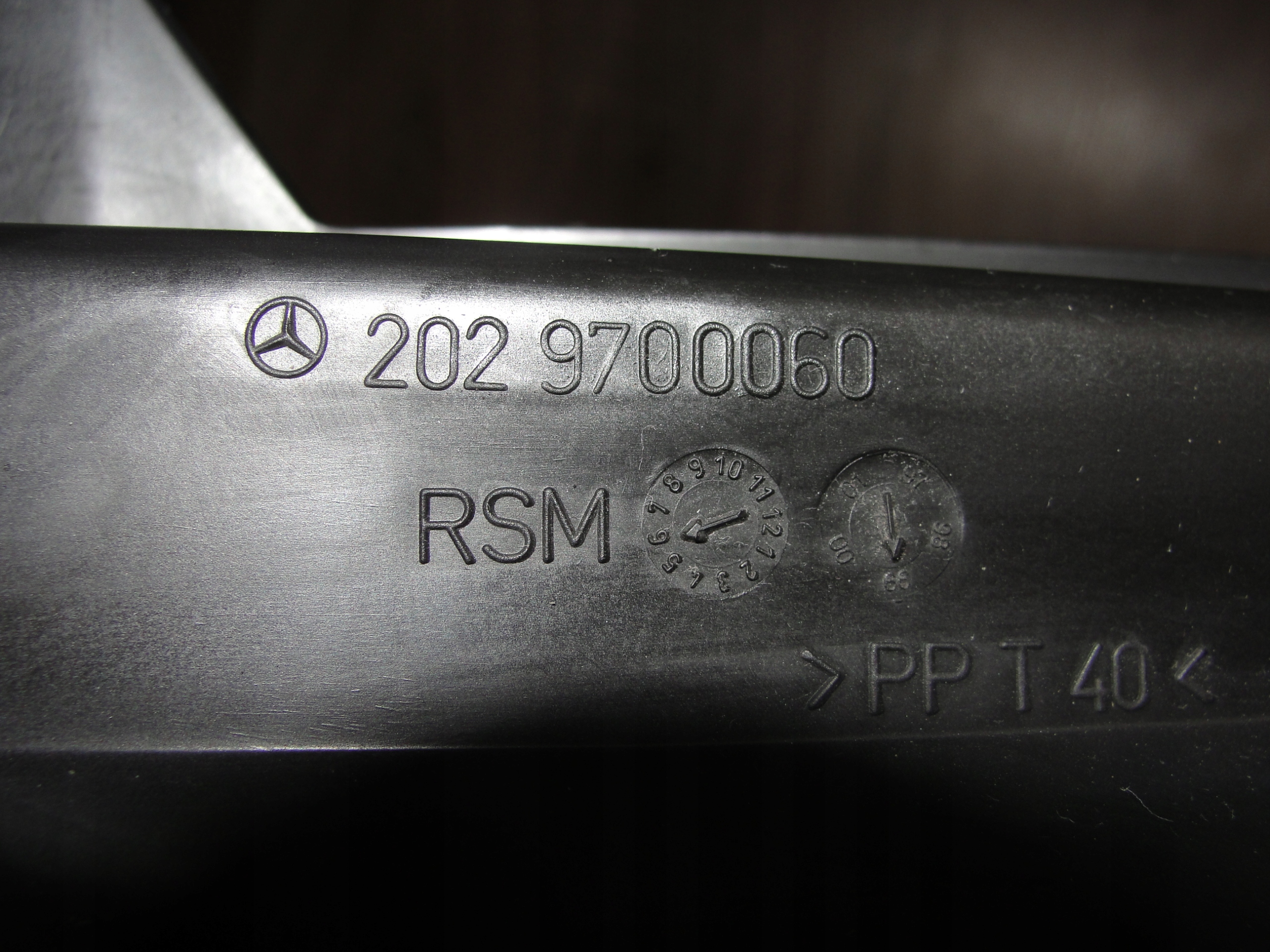 OSŁONA STOPIEŃ MARTWY PEDAŁ MERCEDES CLK W208 Producent części Mercedes-Benz OE