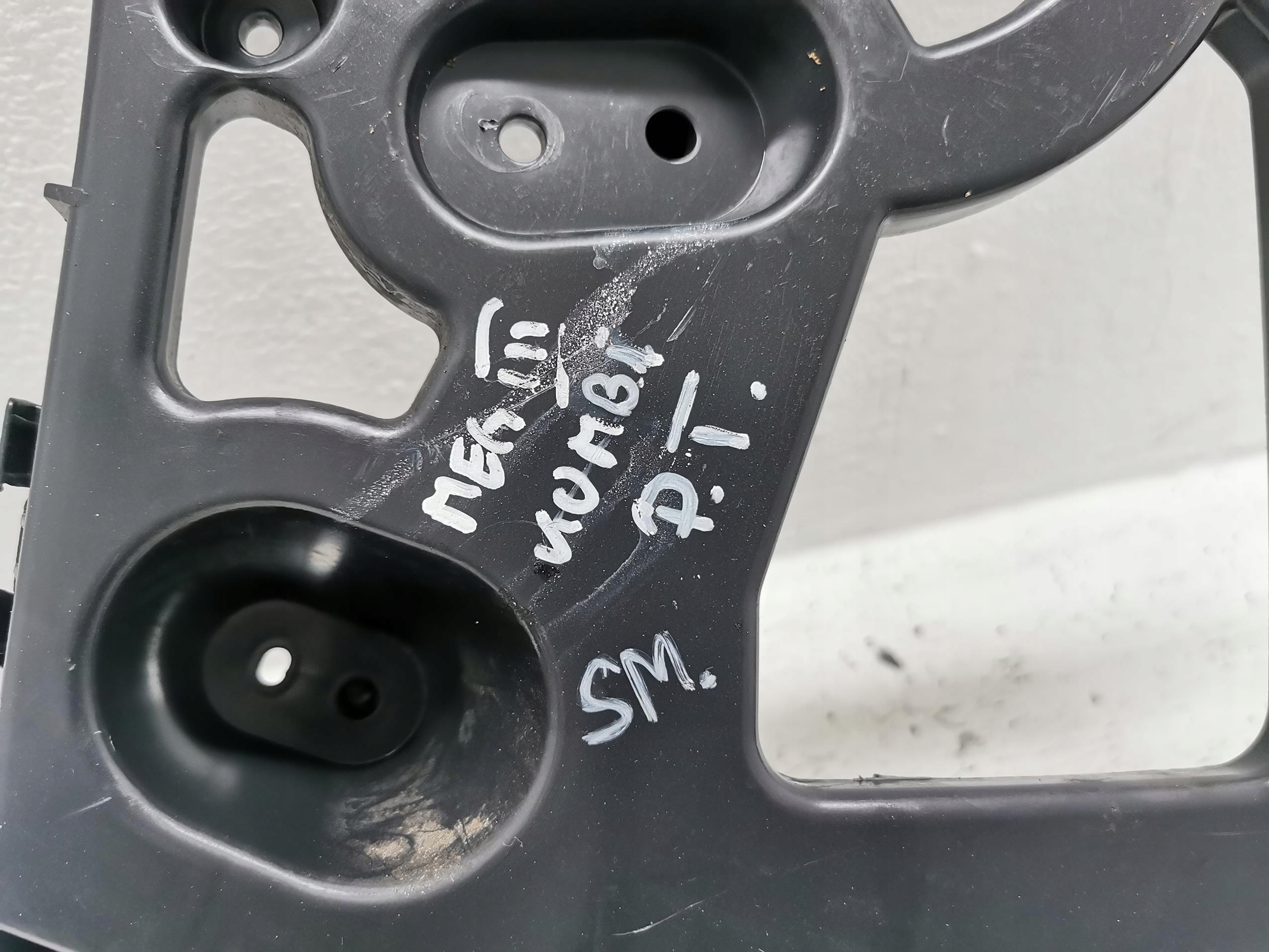 bumper bracket right rear part RENAULT MEGANE III 08-16