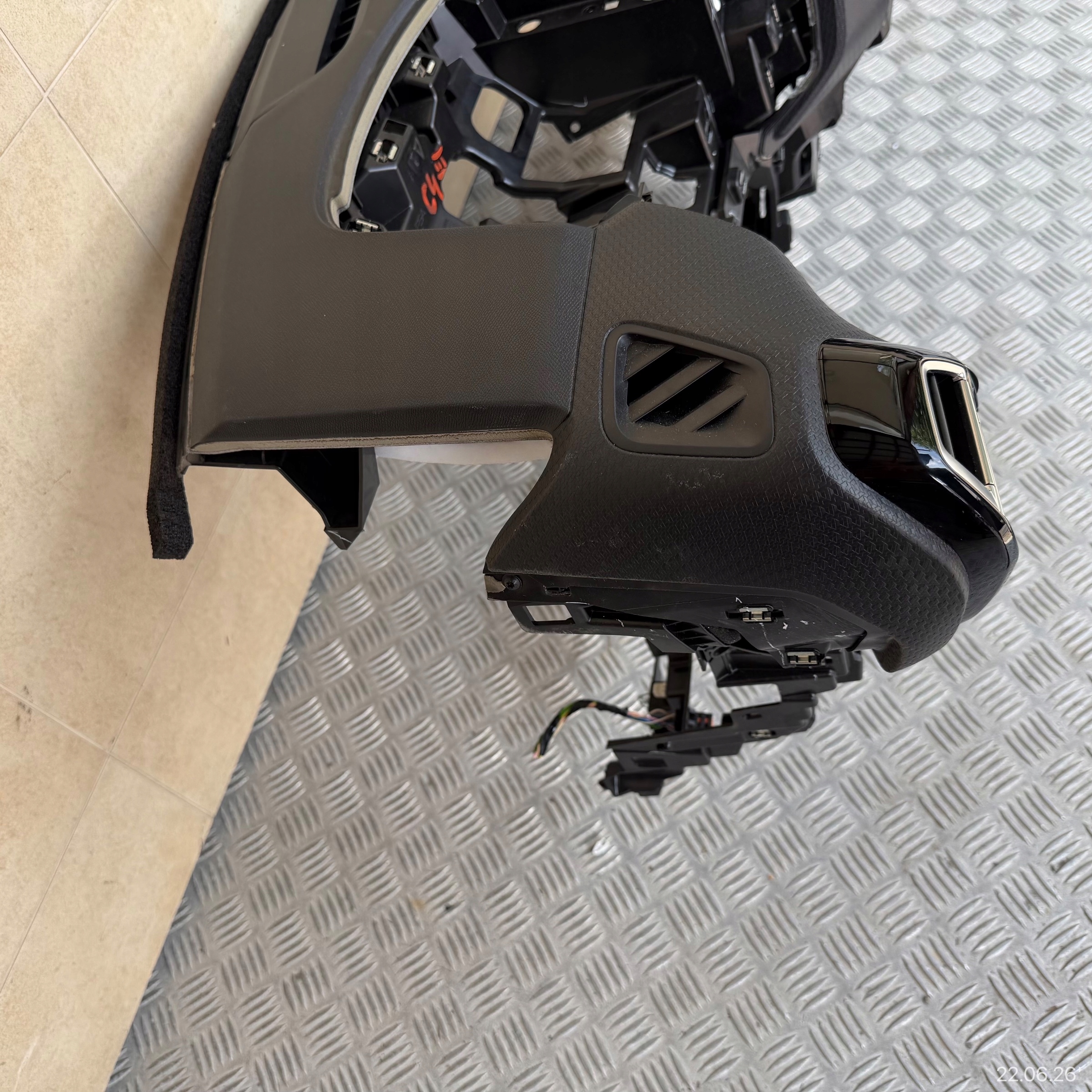 dashboard complete airbag console tension belts cockpit CITROEN C4 III 2024 ROK
