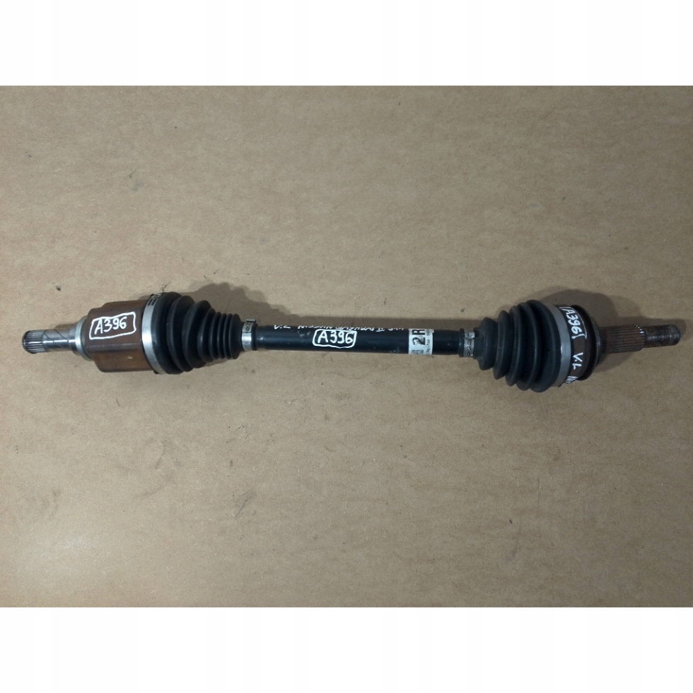 Nissan Qashqai J11 semi-axis front left 10403406 (A396)