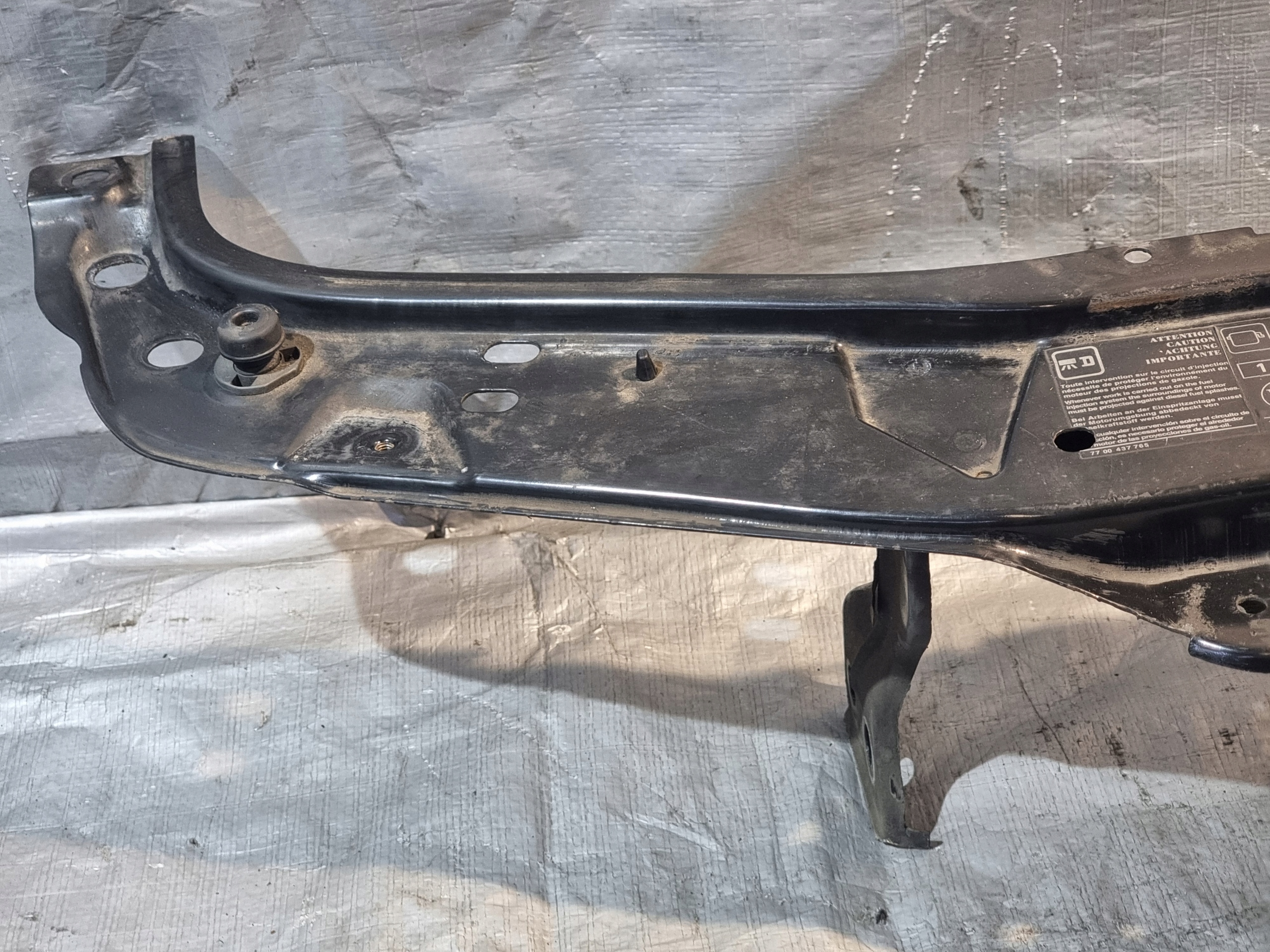 support panel for radiators pillar RENAULT LAGUNA II 02r