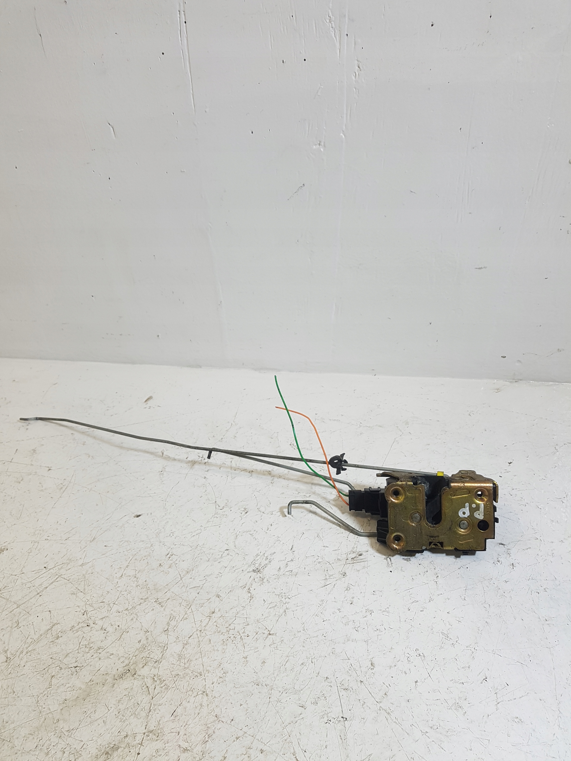 lock door right front OPEL MOVANO