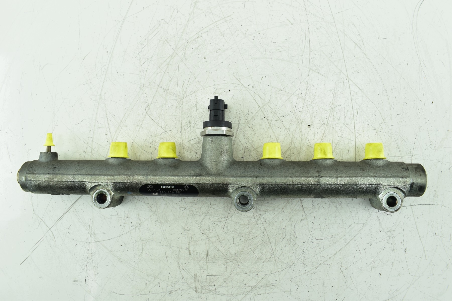 Rampe injection KIA SORENTO et 2.5 CRDI 0445214061