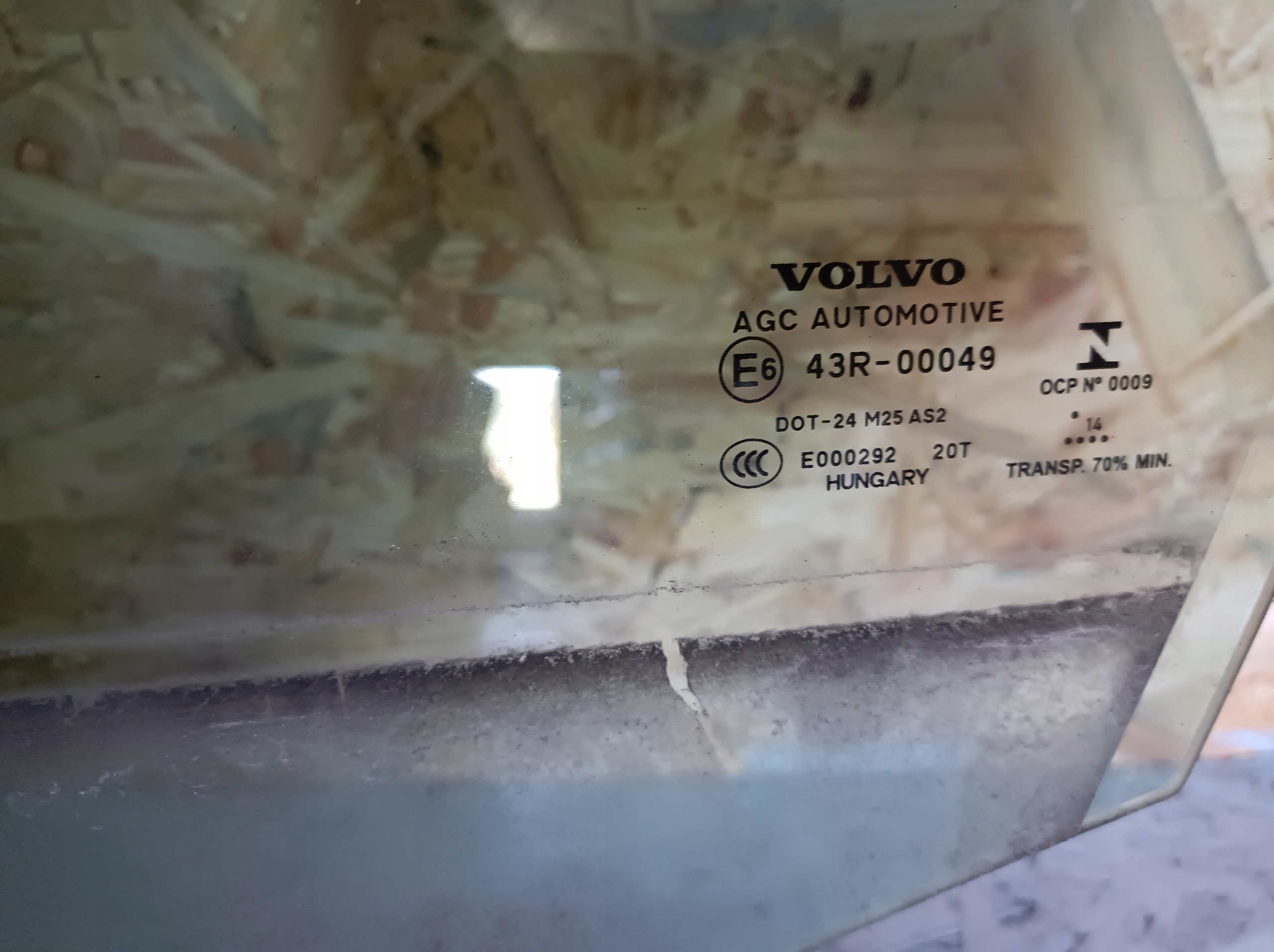 window left front VOLVO V40 II d2 12
