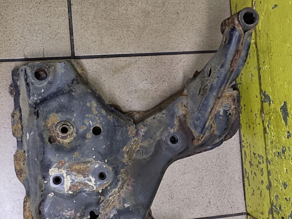 FORD FIESTA MK7 1.4 D axle beam subframe axle beam