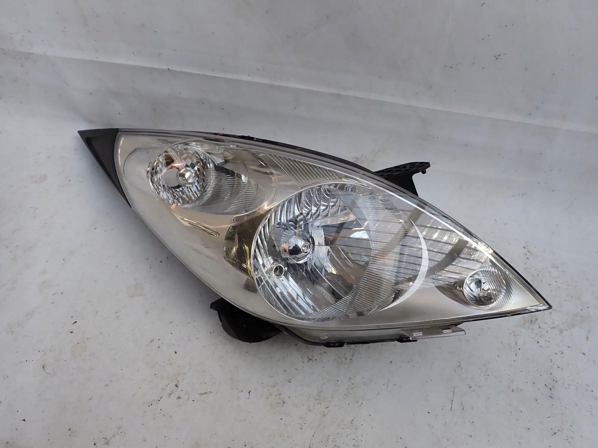 CHEVROLET SPARK III 3 09-13 light front front right