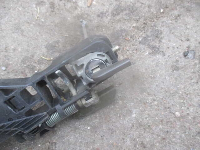 LAGUNA II 2 WKŁADKA ZAMEK KLUCZYK DRZWI PRZÓD LEWYCH