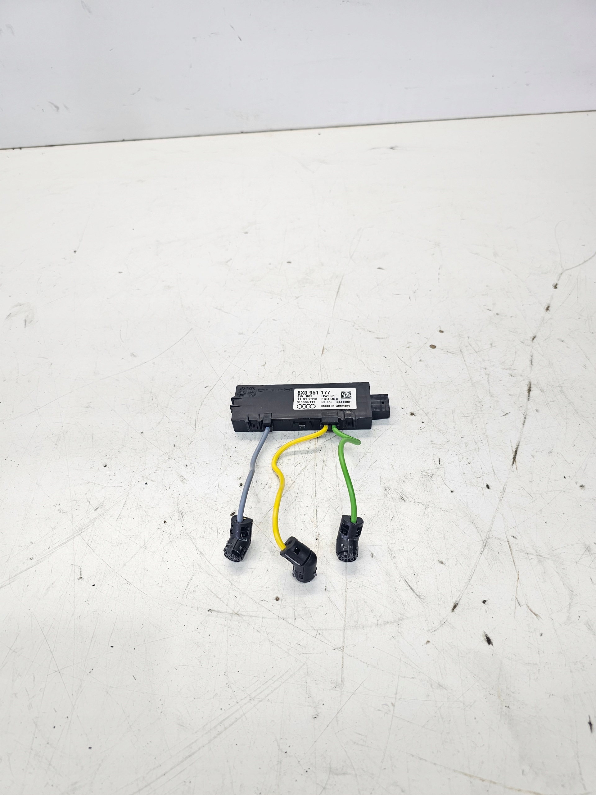 sensor RUCHU cabs AUDI A1 8X LIFT Q3 8U 8X0951177