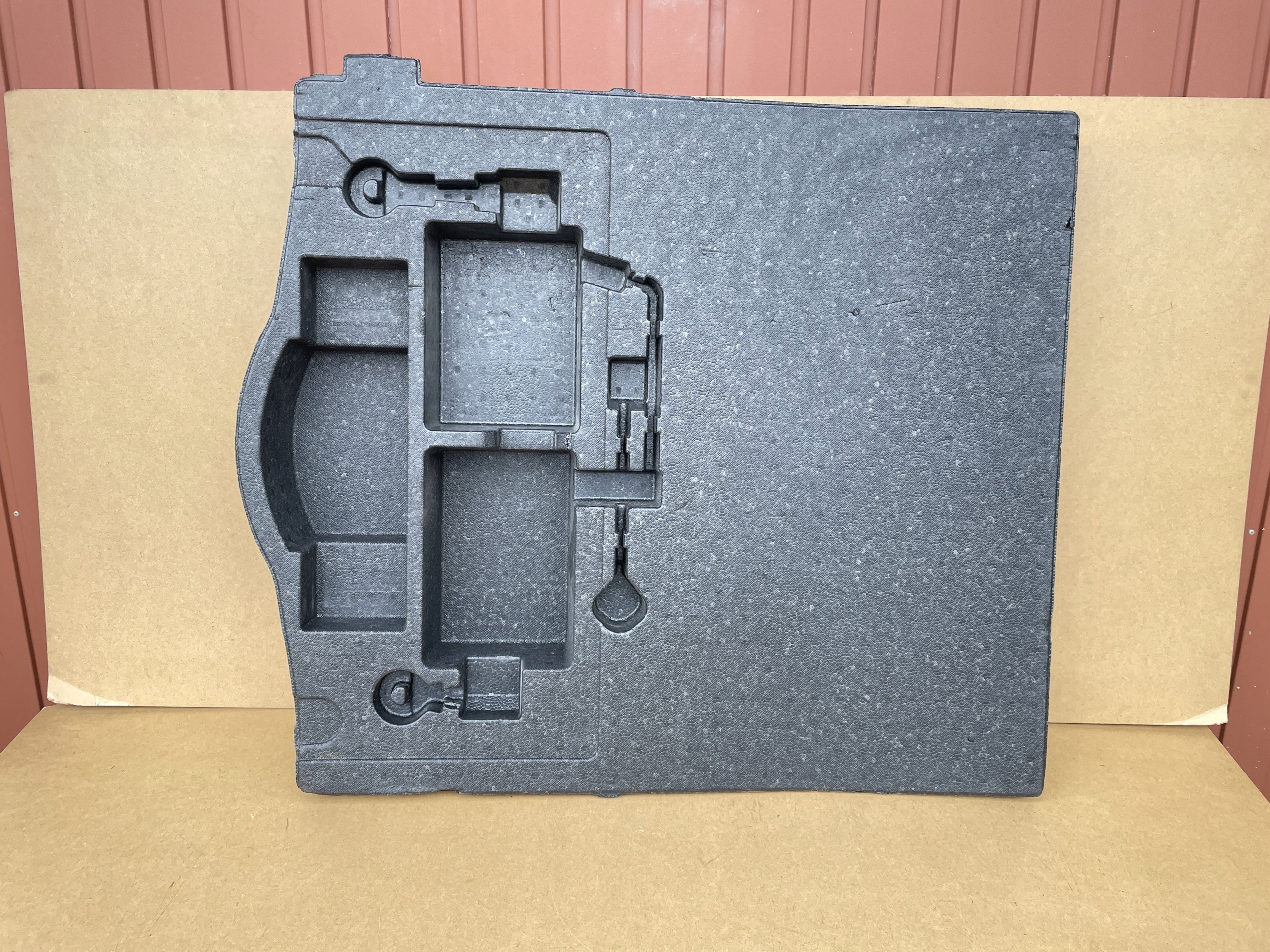 GHK1-688MXA - ПОЛ ВСТАВКА ПЕНОПОЛИСТИРОЛ БАГАЖНИКА MAZDA 6 GJ СЕДАН