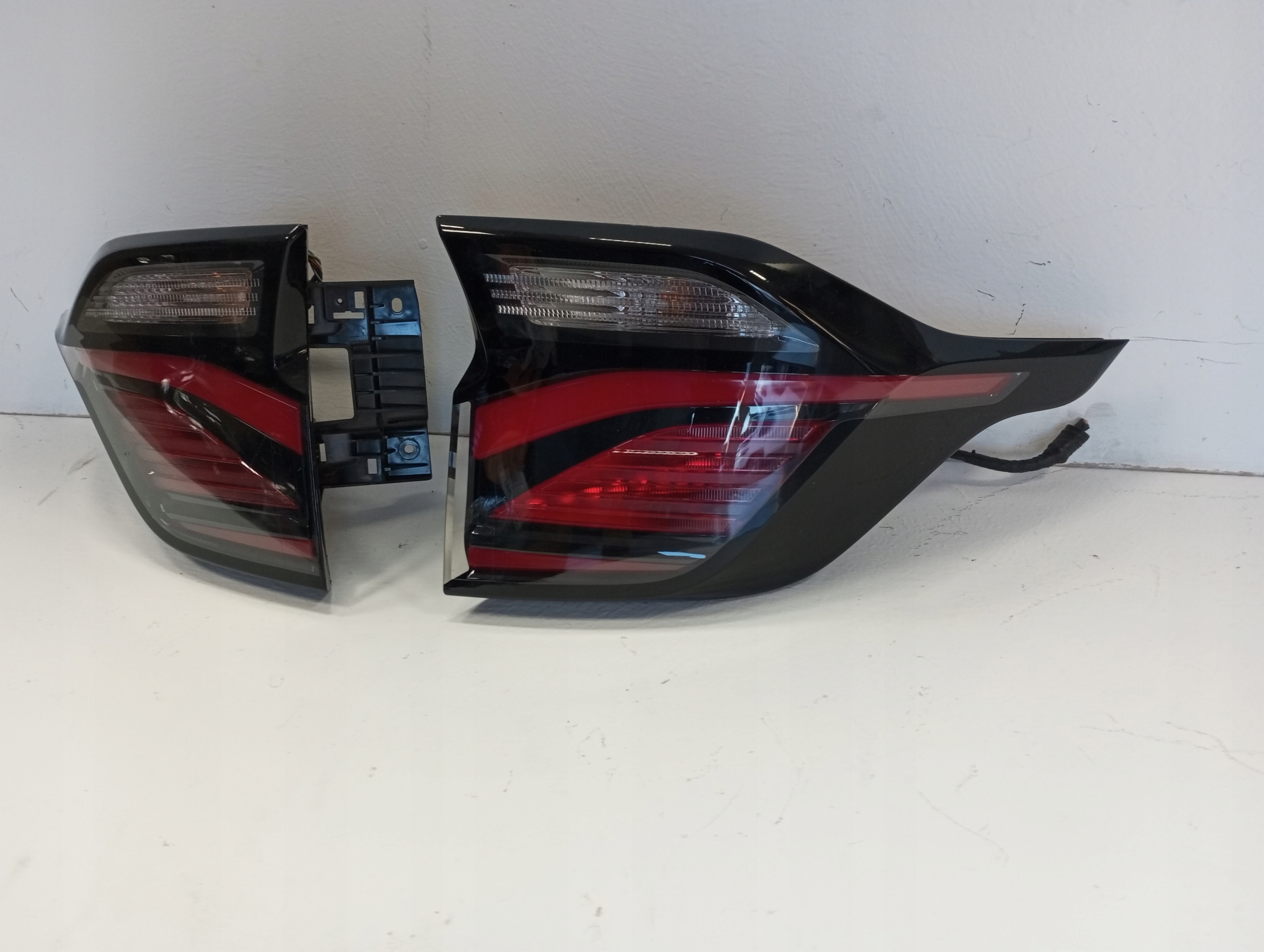 light lights rear part Kia Sportage V 92401-R2000 92402-R2000