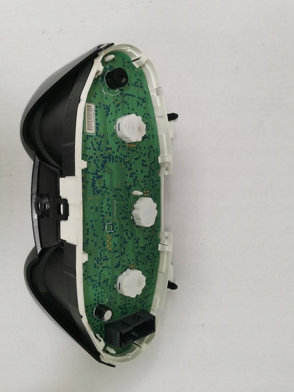 FORD Fiesta MK7 2008-12r. - спидометр часы