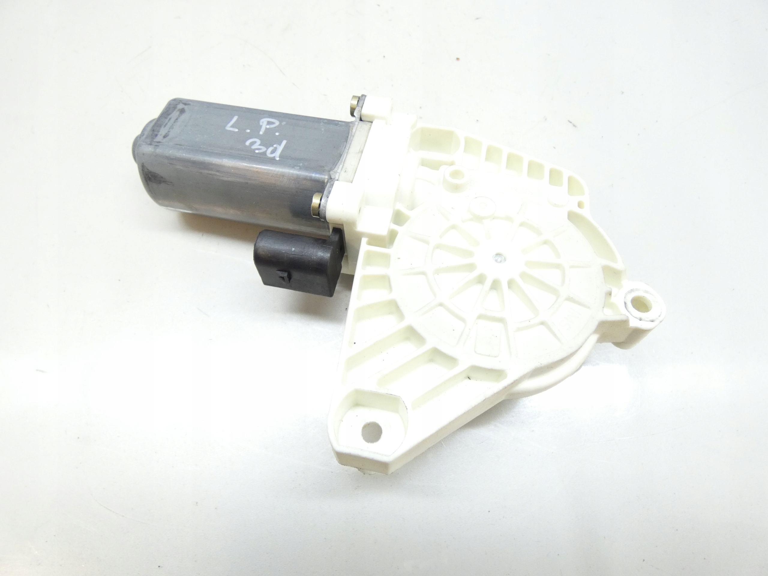 mini motor windows left front MERCEDES A KLASA W169 3D 04-12 A1698201542