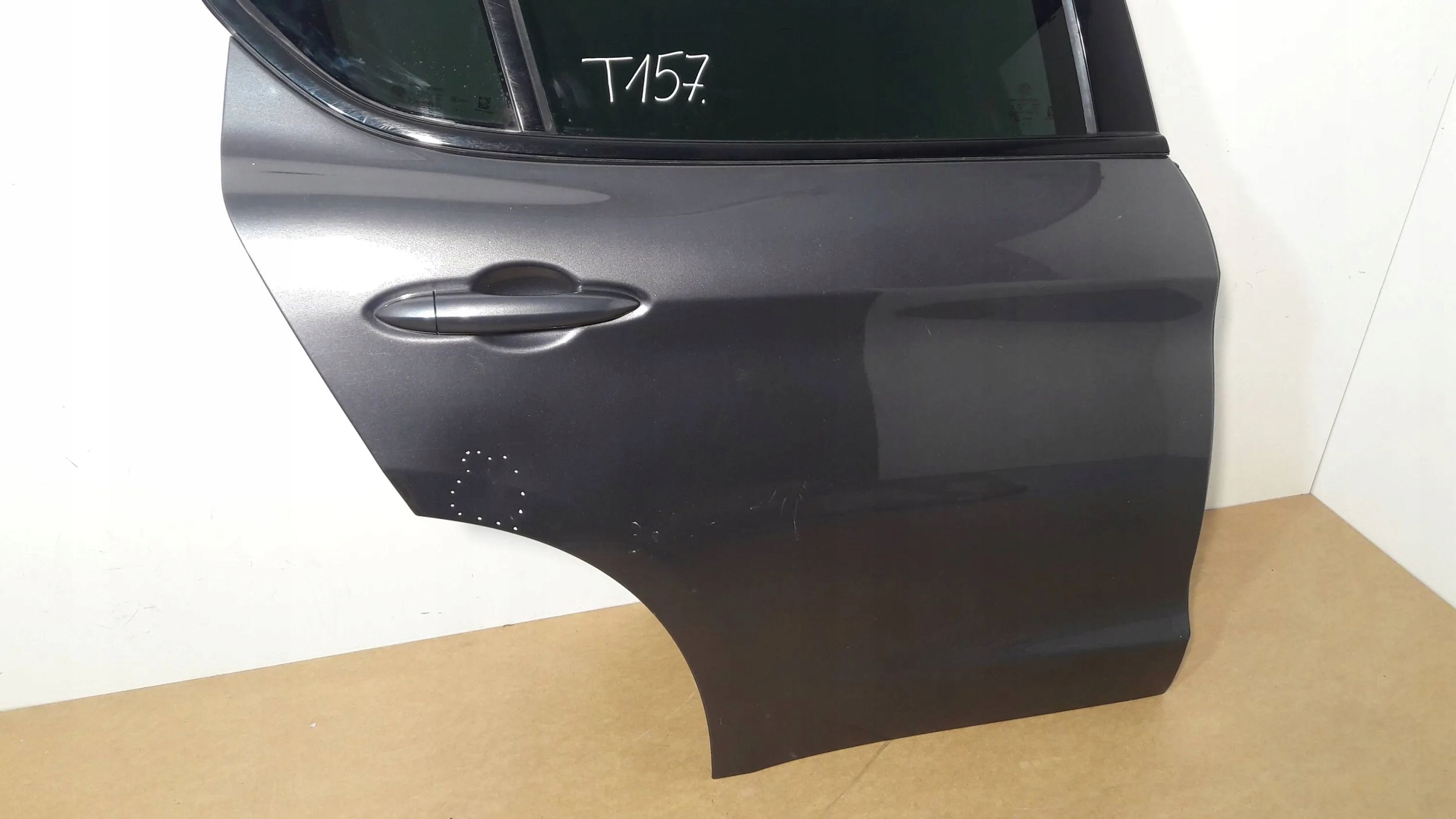 Alfa Romeo Stelvio Tür hinten
