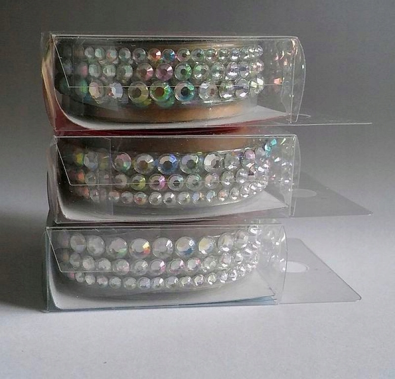 Plastikowa Taśma Ozdobna z Dżetami Samoprzylepna