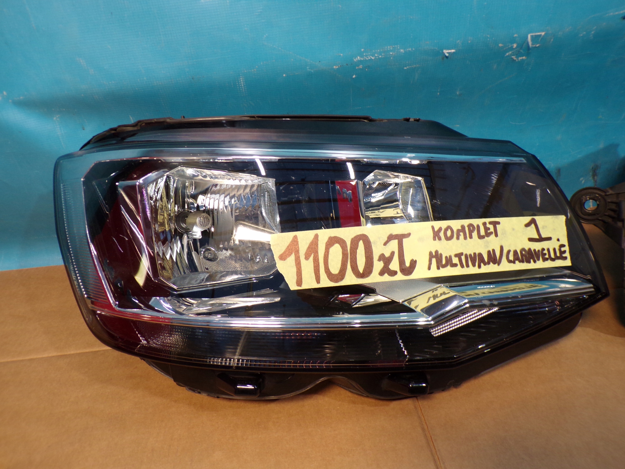 VW T6 CARAVELLE MULTIVAN 15- head lights lights front DEMONTAZ 2 sztuki