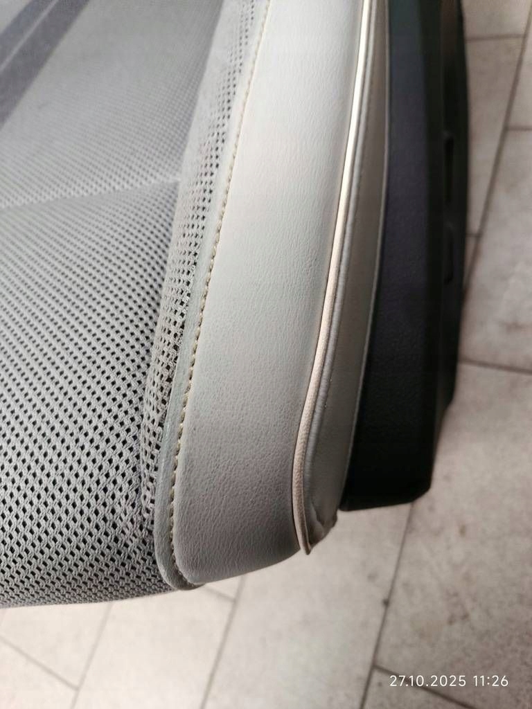 Komplet Sitze z boczkami Renault Scenic E-Tech V